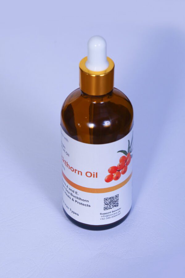 Organic Sea Buckthorn Oil for skin repair and hydration – rich in vitamins and antioxidants, ideal for reducing acne scars, healing damaged skin, and calming inflammation